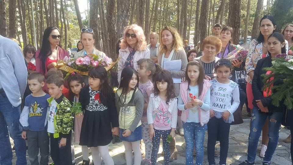 73 ГОДИНИ ОТ ГИБЕЛТА НА СВОЯ ПАТРОН ВЕЛА ПЕЕВА - ДГ Радост - Велинград